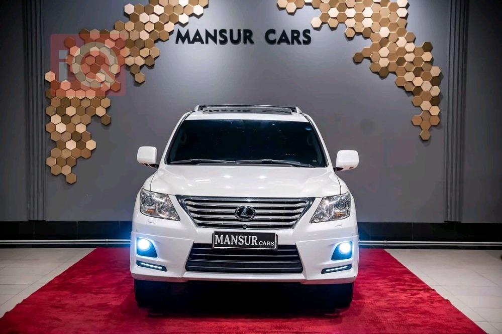 Lexus LX